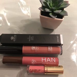 Lot of 3 NEW lipglosses